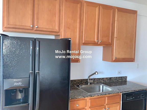 4th image of 927 W Sunnyside Ave #1