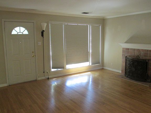 3rd image of 4100 61st St