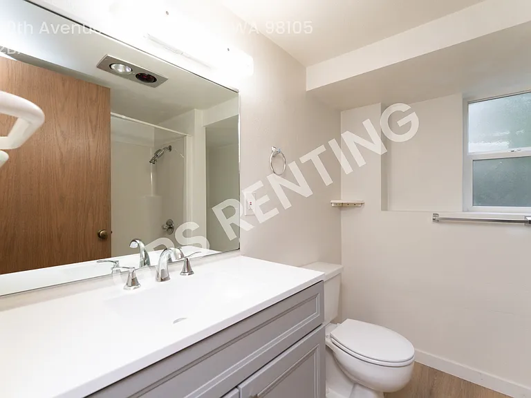 5302 9th Ave NE #2 — Photo 18
