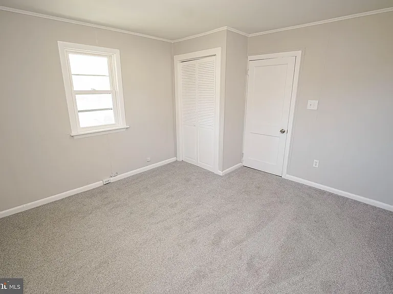 221 Branch St — Photo 41