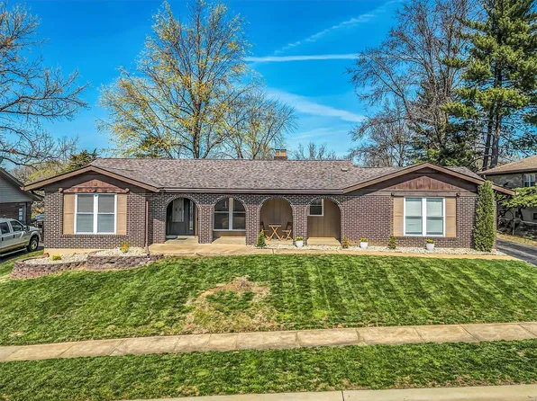 5285 Brass Lantern Pl, Saint Louis, MO 63128
