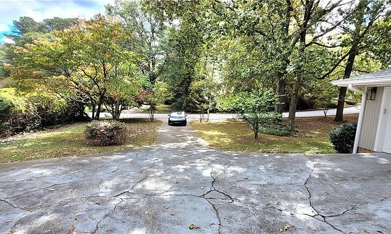 3202 Bolissa Dr — Photo 26