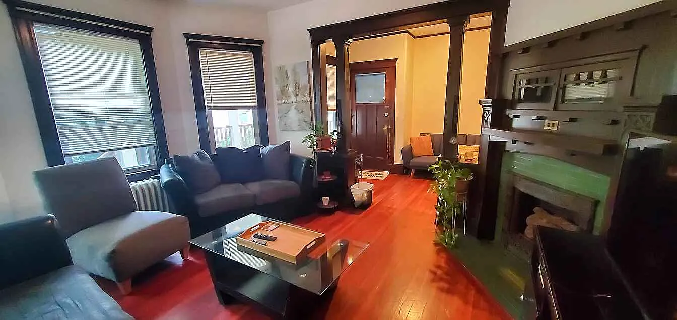 3 bed, 1250 sqft, $1,150 — Photo 4