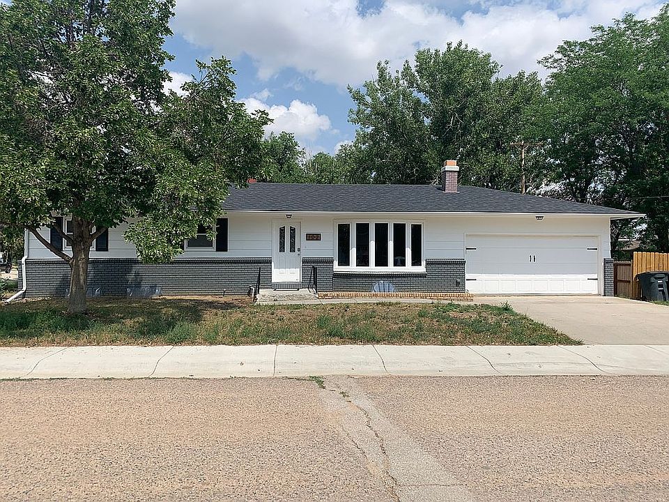 1st image of 102 E Young Blvd