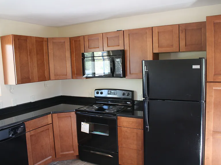 6016 Snyder Rd — Photo 3