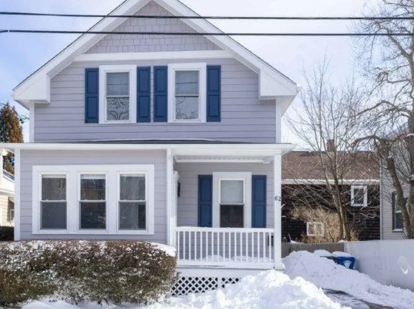 62 Roseneath Ave, Newport, RI 02840