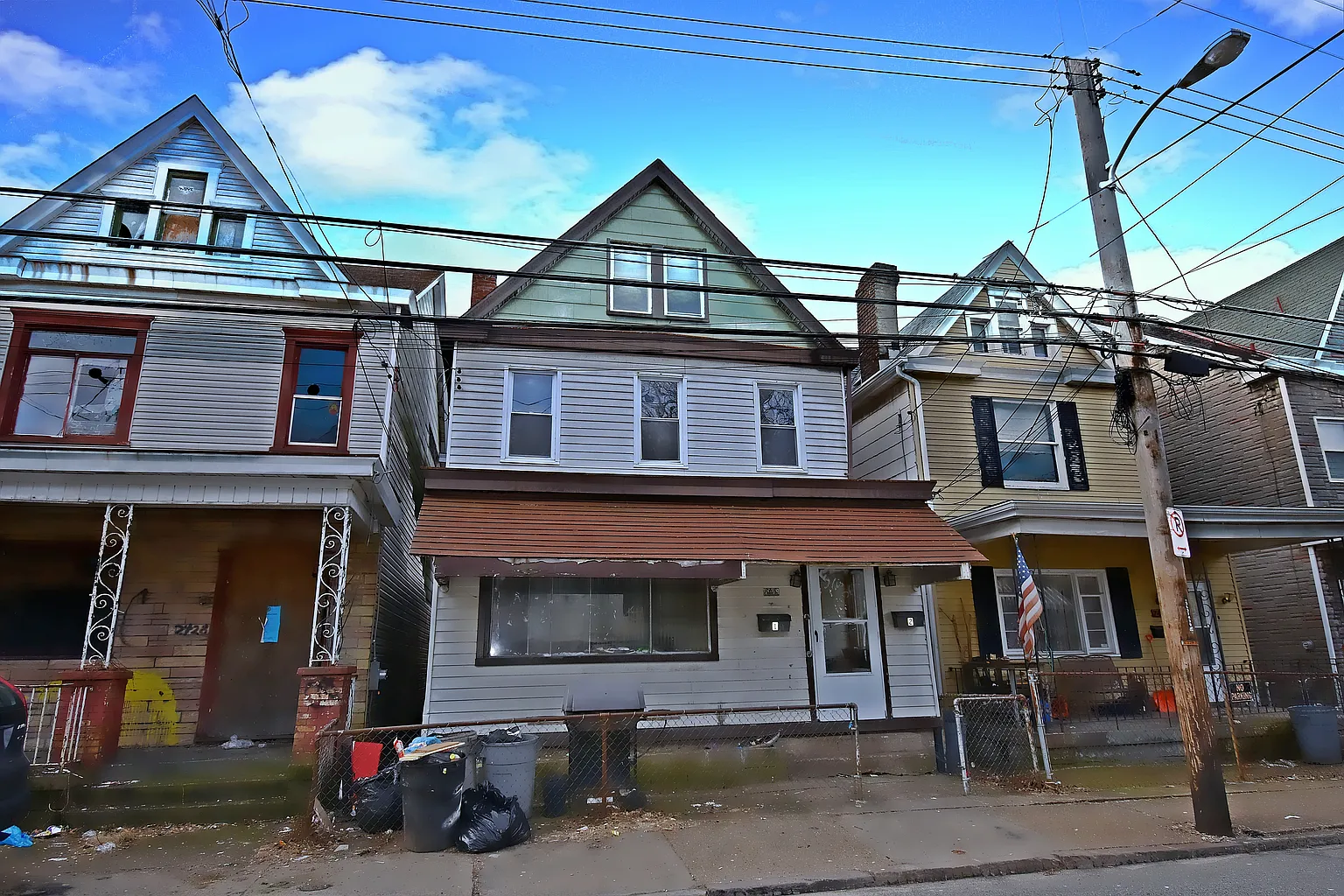 2426 Spring St photo 1