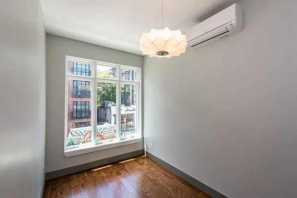 Rented by Nooklyn NYC LLC | media 16