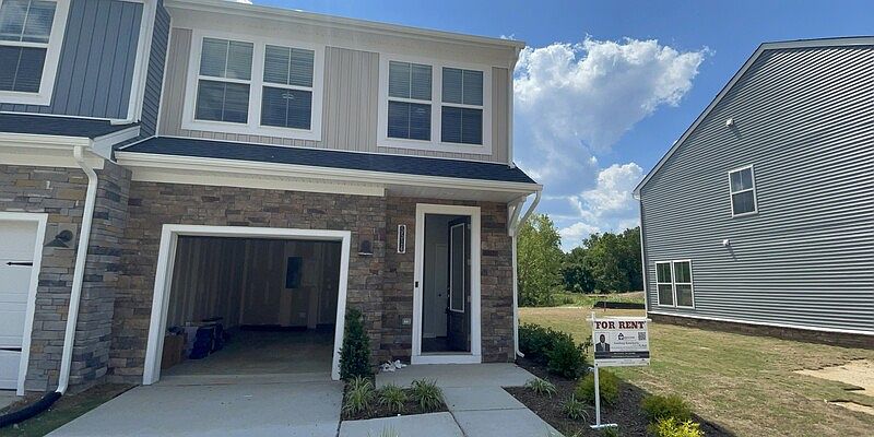 1st image of 5514 Wenrich Dr #1