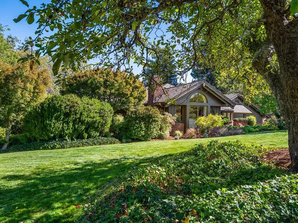 1680 High School Road, Sebastopol, CA 95472