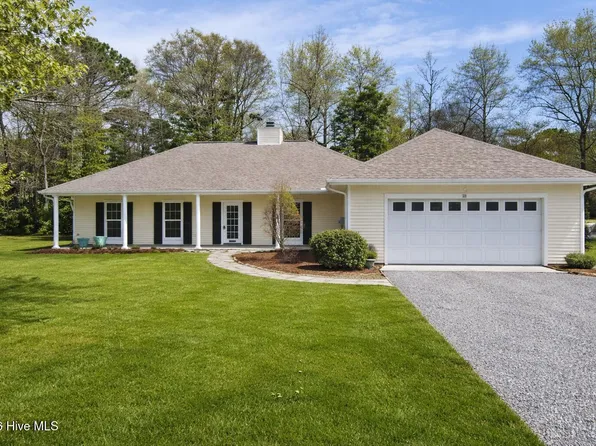 202 Fairway Drive, Hampstead, NC 28443