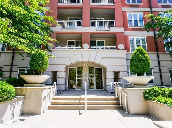 100 Oceana Dr W APT 1G, Brooklyn, NY 11235