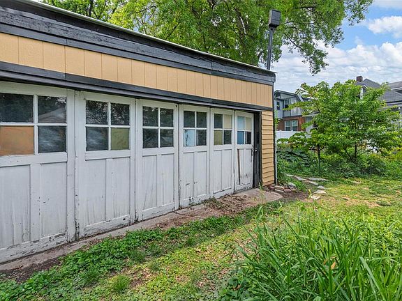 5th image of 6132 Crescent Ave