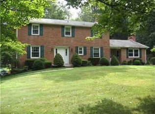 1566 Kuhlview, Franklin Park, PA 15237