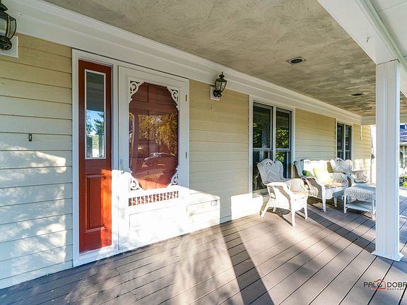 5th image of 415 Woodland Ave