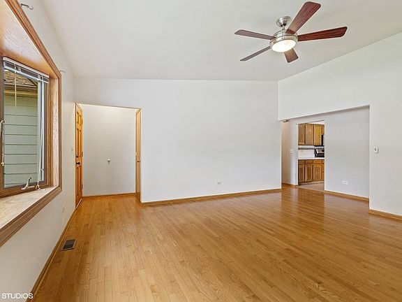 2nd image of 1054 Blackburn St