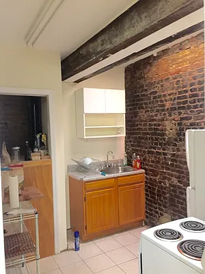 Rented by Bezell Group | media 7