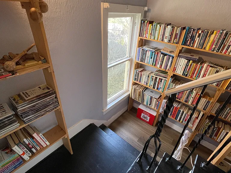 5604 17th Ave NE #5 — Photo 8