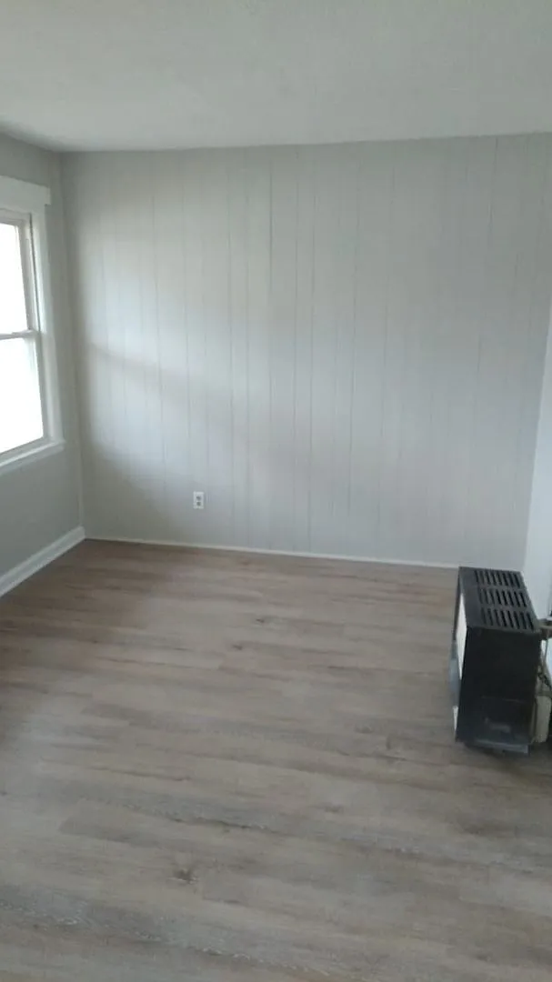 Astro Apartments 2044-2050-2056 S Broadway — Photo 3