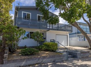 723 Eardley Ave, Pacific Grove, CA 93950