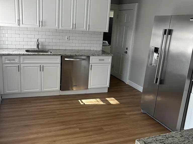 4 Holdstock Pl #4 — Photo 2