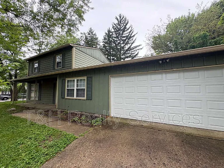 3644 Celtic Dr — Photo 2