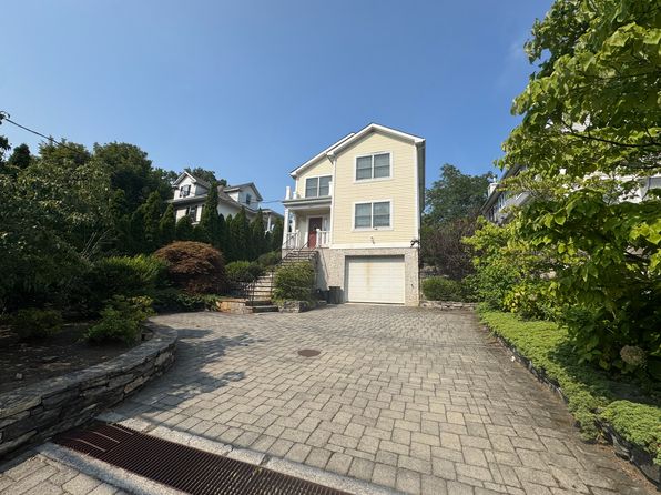 45 Fisher Ave