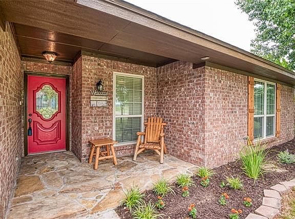 3rd image of 2208 Long Creek Ct