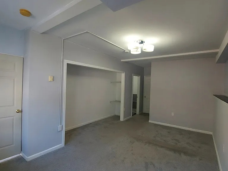 10 Hillcrest St #B — Photo 3