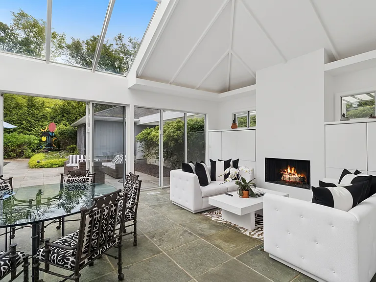 230 Mill Pond Ln — Photo 14