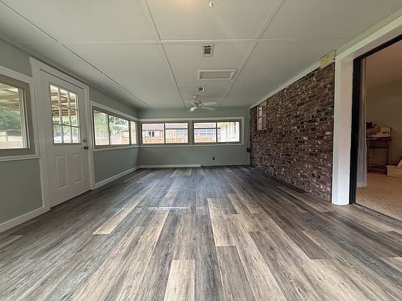 4th image of 2803 Smilax Ave
