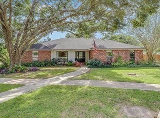 602 Canaan Dr, Lafayette, LA 70508