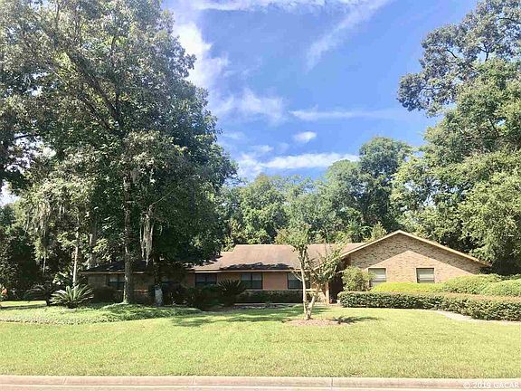 2nd image of 4404 NW 75th St
