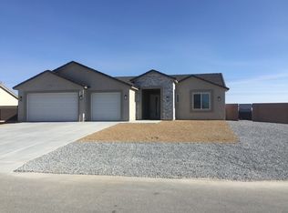 5281 Lincolnwood Ct, Pahrump, NV 89061