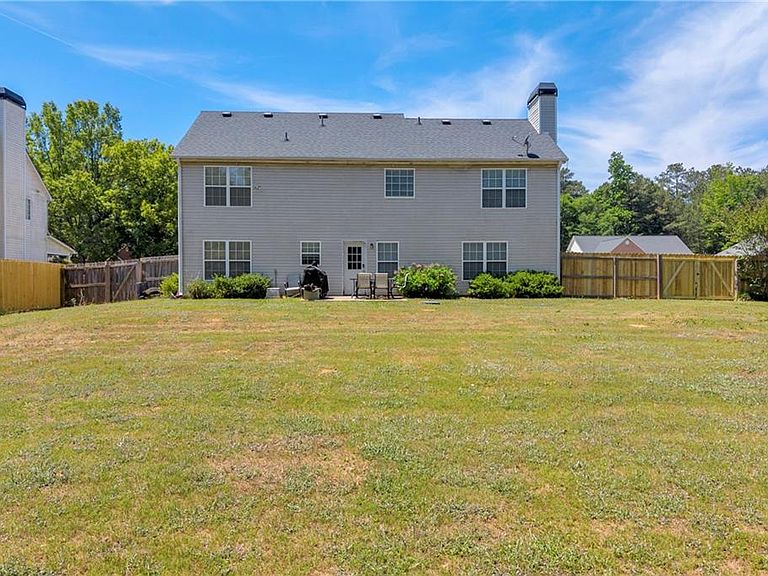 Listing photo 5