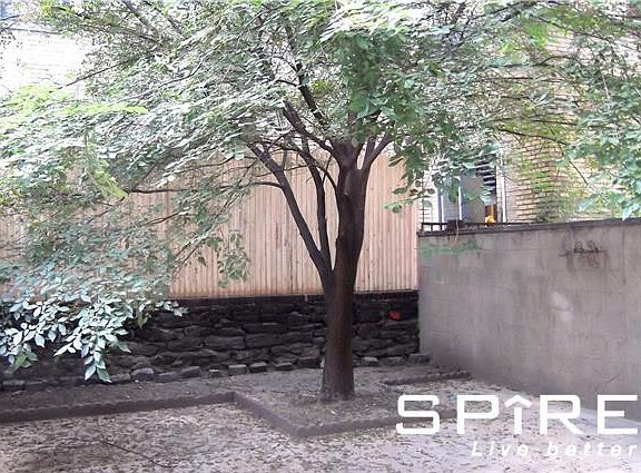 2nd image of 320 W 86th St Bsmt B