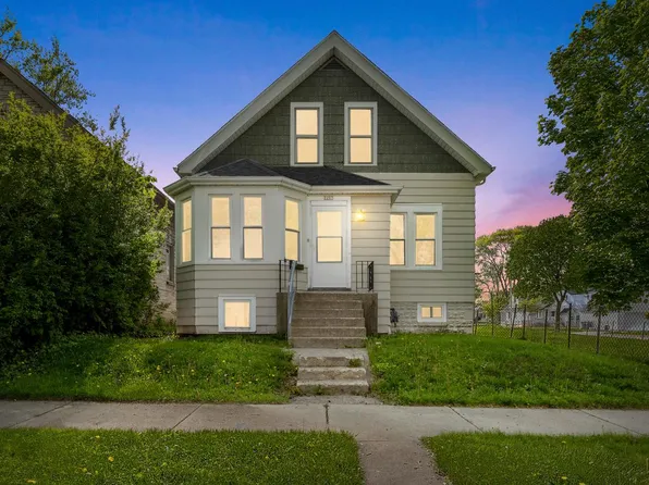 2207 South 61st STREET, West Allis, WI 53219