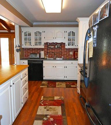 4th image of 10094 Vista Ct