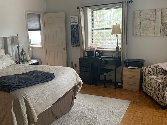 3rd image of 901 E Passyunk Ave #2