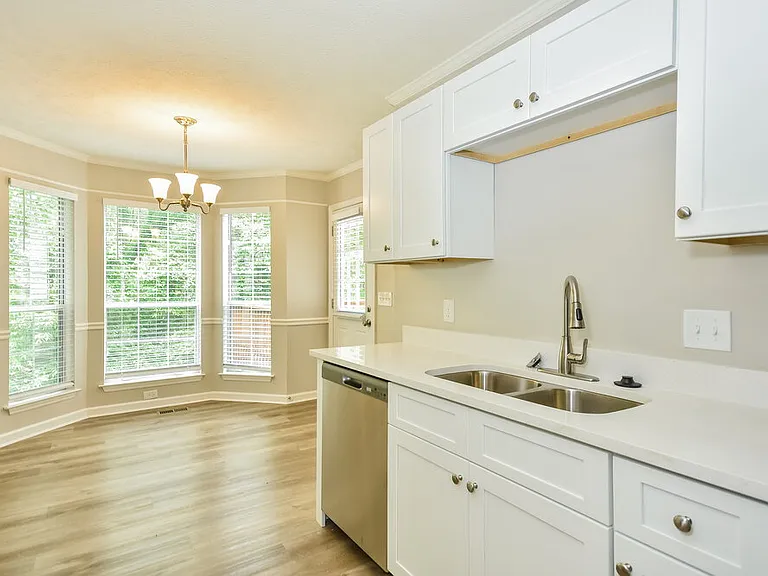 3408 Cobble St — Photo 9