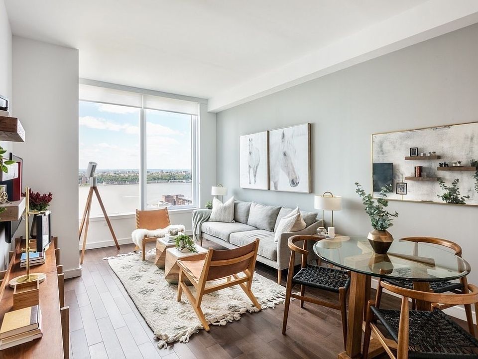 1st image of 515 W 36th St APT 11E
