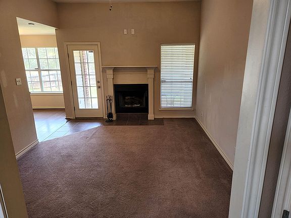 4th image of 522 E Greenfield Dr