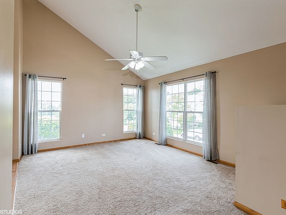 3rd image of 17437 Yakima Dr #17437
