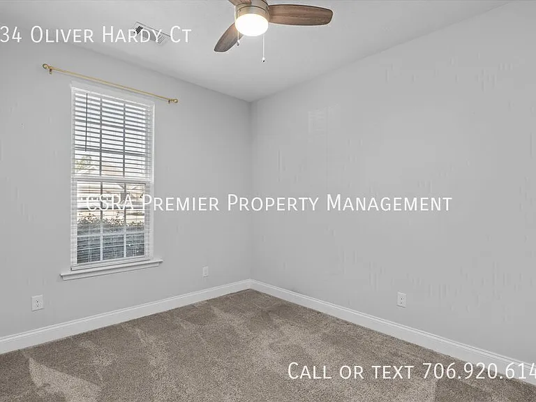 134 Oliver Hardy Ct — Photo 9