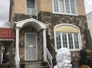 13753 234th St, Rosedale, NY 11422