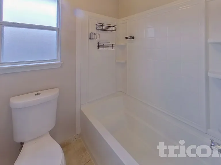 4231 Hanging Moss Dr — Photo 9