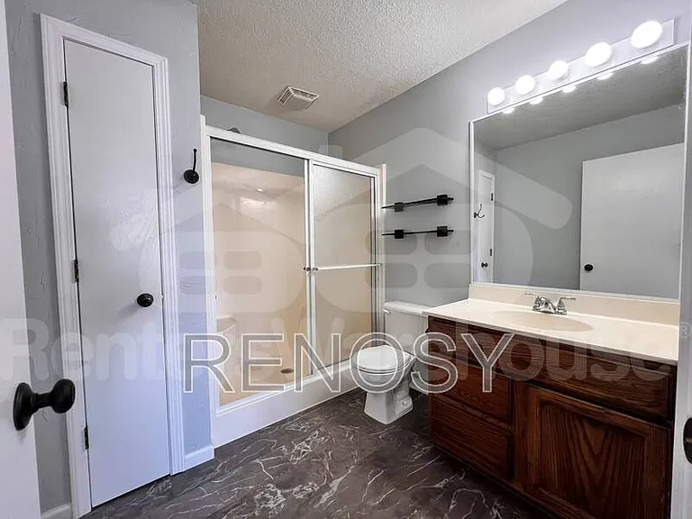 1709 NE Sherman Ct — Photo 16