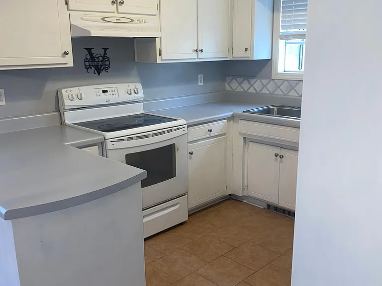5305 Morton Rd — Photo 6