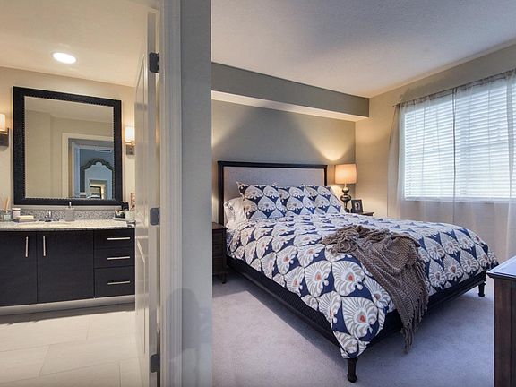 5th image of 9721 Fontainebleau Blvd #603