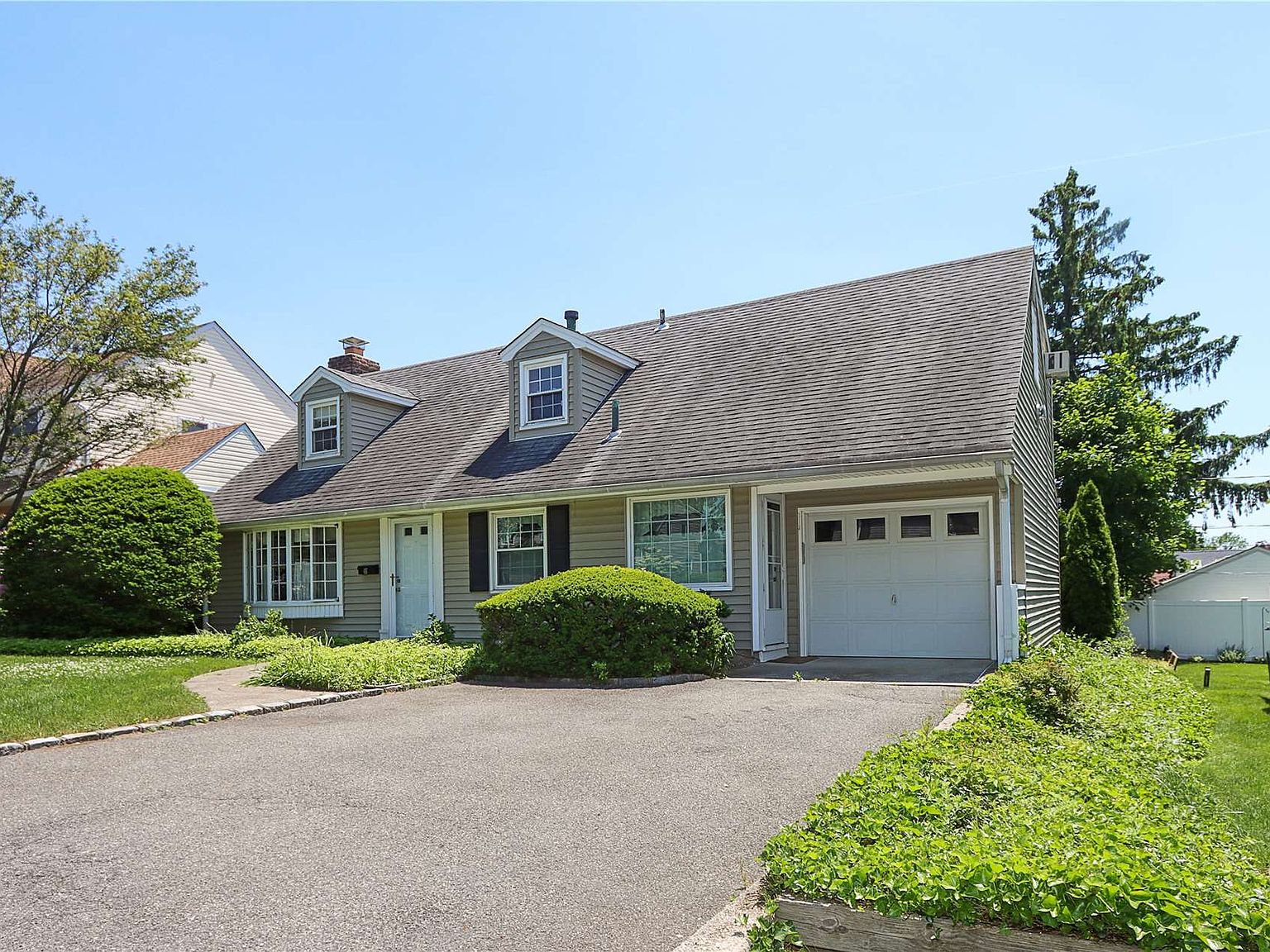 46 12th Street, Carle Place, NY 11514 Zillow